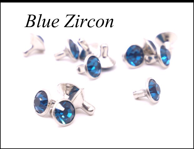 Crystal Rivet Sampler Box - Bulk Savings 300 Crystal Rivets with carry case - 50% markdown from retail value!